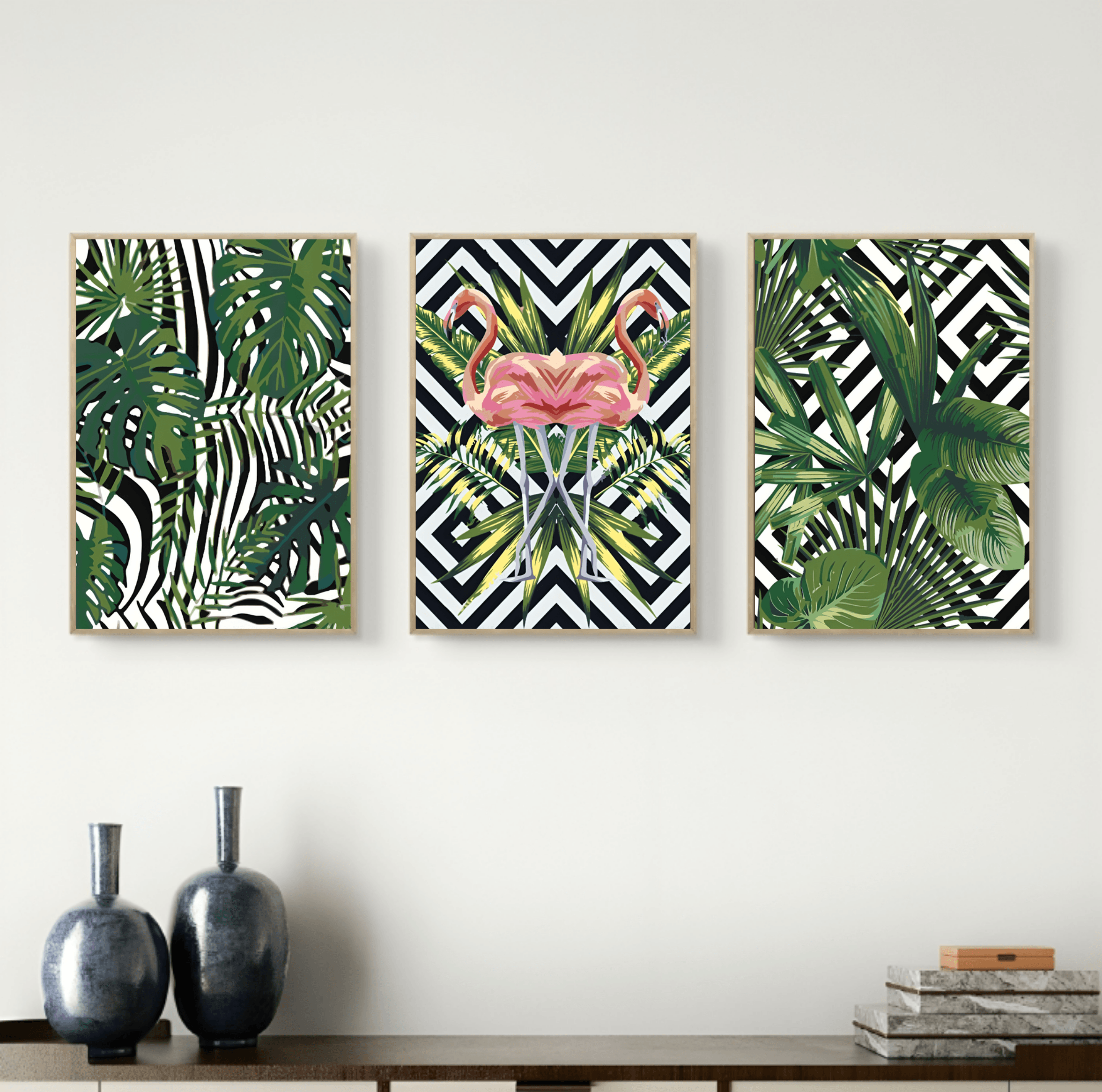 Set tablouri pe numere - Multiplu: Setul include vopsele numerotate, 3 pensule, panza numerotata pentru fiecare tablou, imagine de control pentru fiecare tablou si pachet pentru impachetat. Optional, poate avea sasiu pentru inramare pentru fiecare tablou.