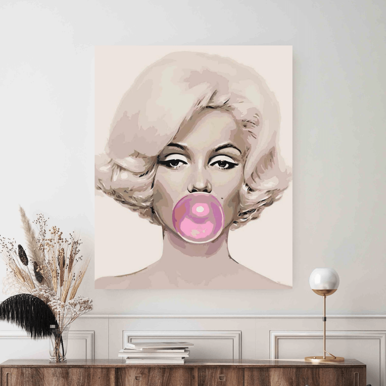 Colectie tablouri pe numere - Oameni celebri: Setul include vopsele numerotate, 3 pensule, panza numerotata, agatatoare, imagine de control si pachet pentru impachetat. Optional, poate avea sasiu pentru inramare.