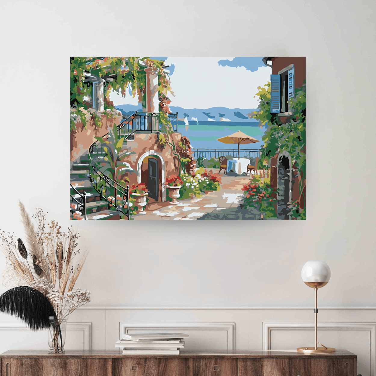 Colectie tablouri pe numere - Marea: Setul include vopsele numerotate, 3 pensule, panza numerotata, agatatoare, imagine de control si pachet pentru impachetat. Optional, poate avea sasiu pentru inramare.