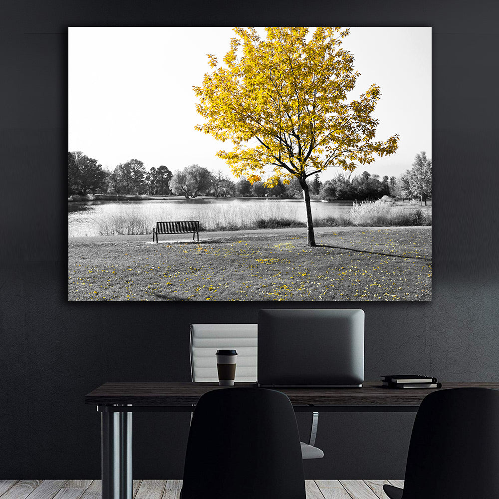 Leinwandbild - Baum mit gelben Blättern