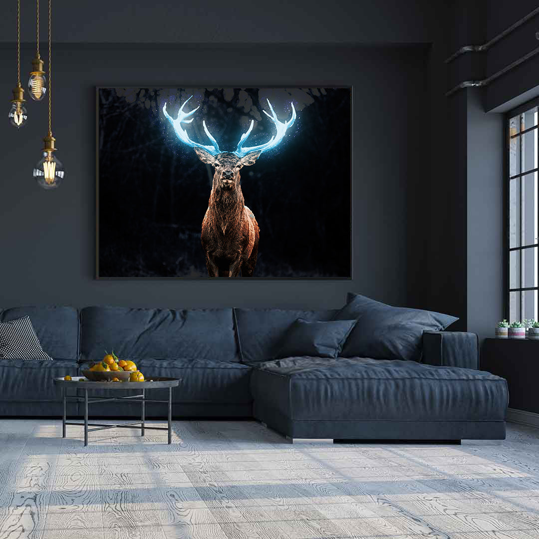 Leinwandbild - Hirsch mit blauem Geweih